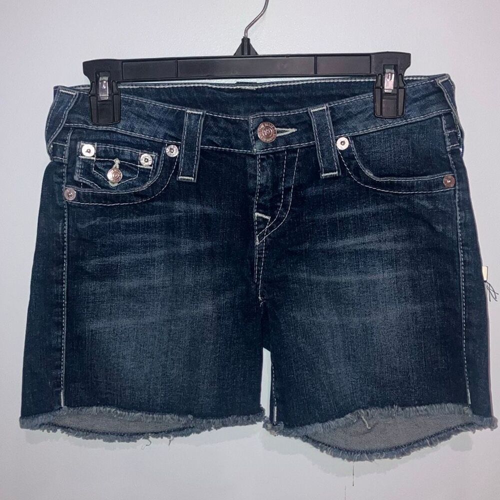 True Religion Mid cut off short w/ flaps all over Sz 26 NEW #200